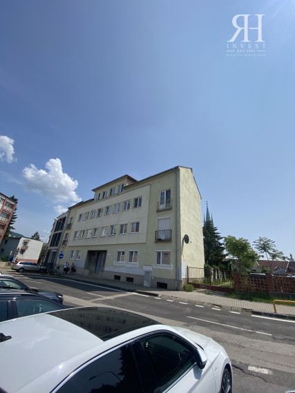 PRENÁJOM: 2 izbového bytu 80 m2 - Piaristická 3