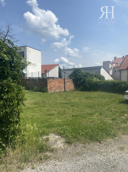 PRENÁJOM: 2 izbového bytu 80 m2 - Piaristická 3