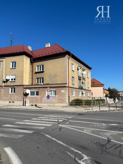 PREDANÉ! 2 izbový byt na PREDAJ- Staničná/Štefániková ul.