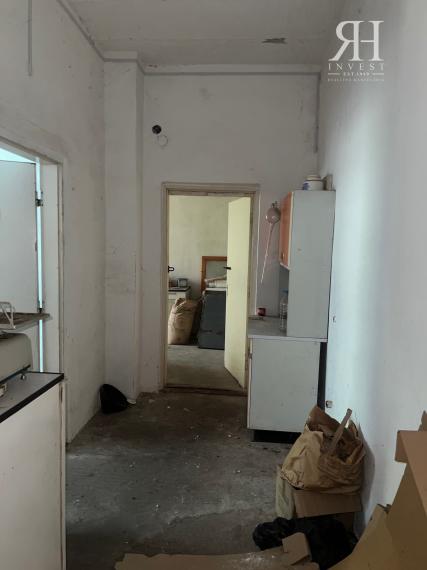 ELADÓ csarnokok telekkel és borospincével Csongrad/Bokros