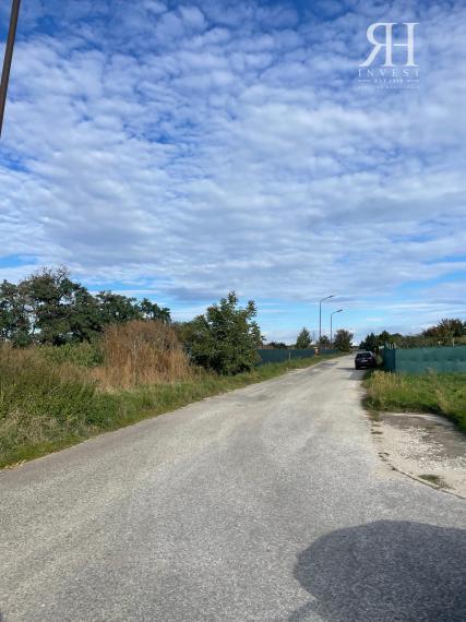 PRENÁJOM hál/vonkajších plôch / lakovne - LUKOV DVOR