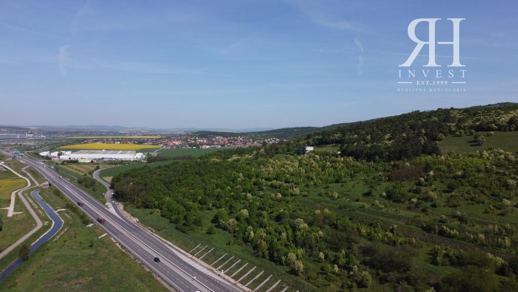 ZOBOR-LUPKA na predaj investičné stavebné pozemky