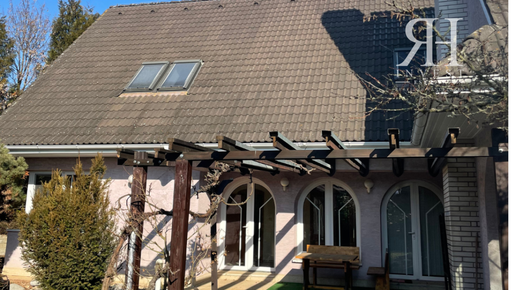 NA PREDAJ luxusná VILA na Hornočermánskej ulici  NITRA