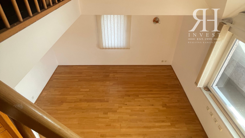 NA PREDAJ luxusná VILA na Hornočermánskej ulici  NITRA