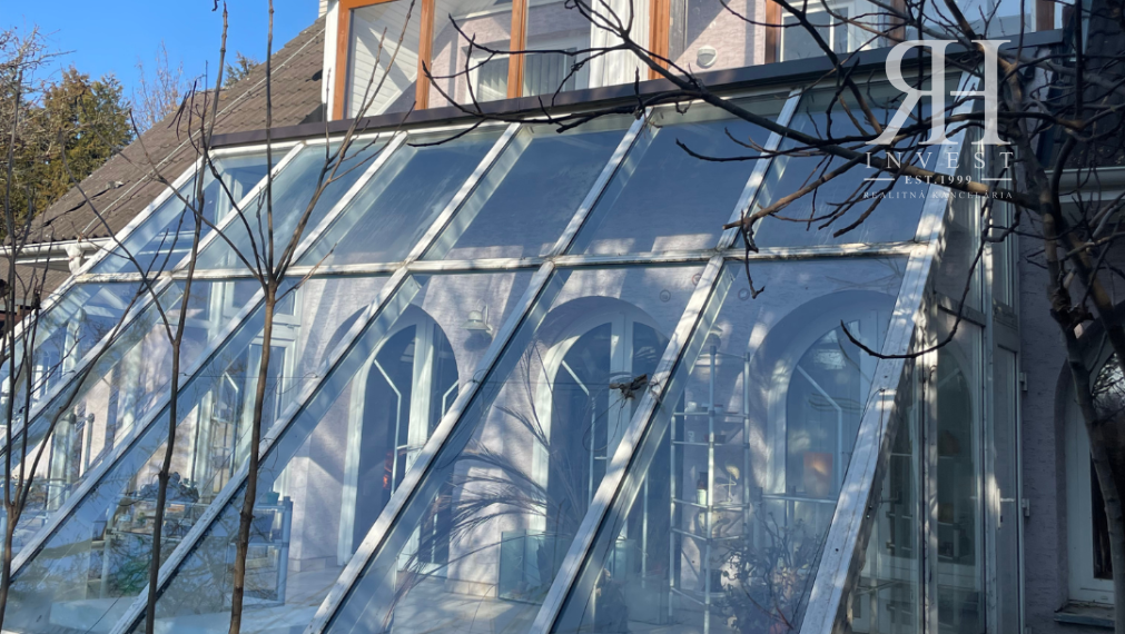 NA PREDAJ luxusná VILA na Hornočermánskej ulici  NITRA