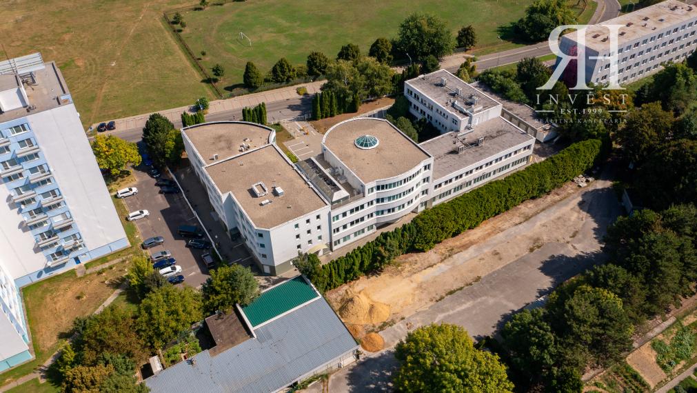 na predaj administratívna budova Eustream na Vihorlatskej ul v Nitre