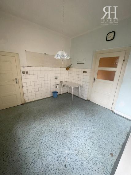 Na predaj 4- izbový podkrovný RODINNÝ dom na ul. Fraňa Mojtu v Nitre