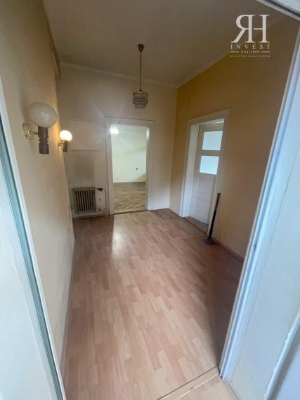 Na predaj 4- izbový podkrovný RODINNÝ dom na ul. Fraňa Mojtu v Nitre