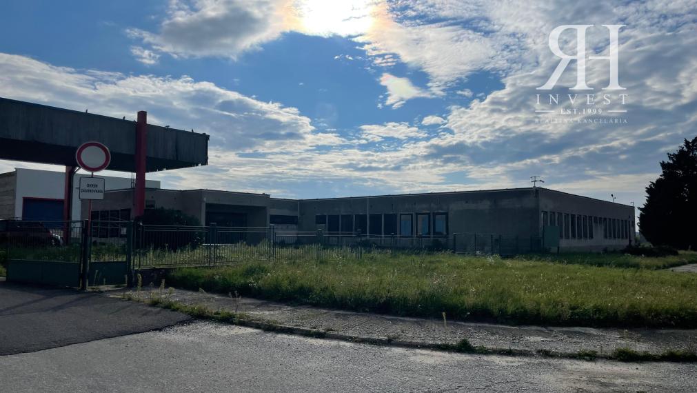 PRENÁJOM hál/vonkajších plôch / lakovne - LUKOV DVOR