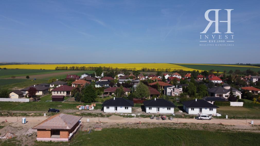 NA PREDAJ bungalovy - JELŠOVCE a MERAŠICE