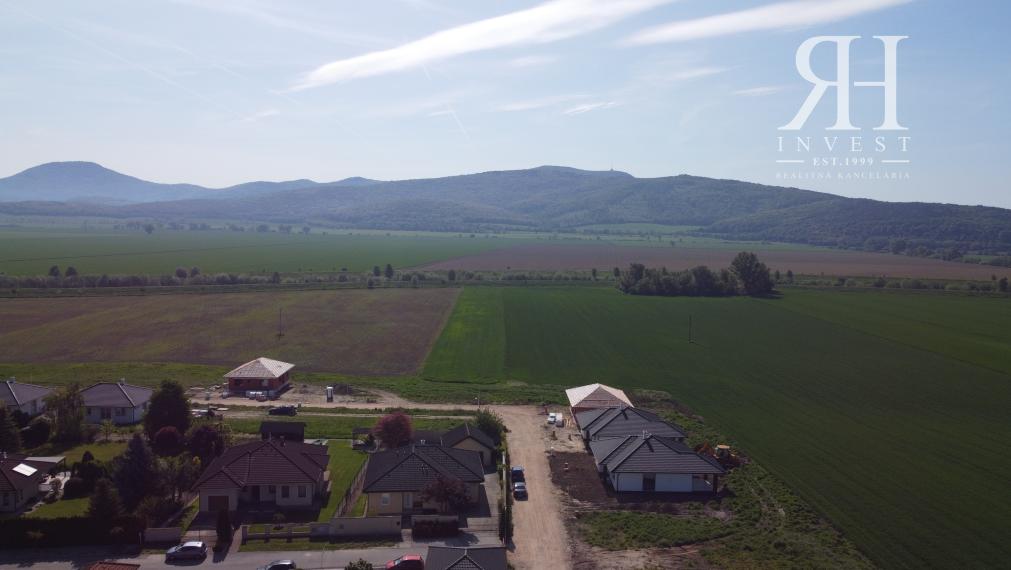 NA PREDAJ bungalovy - JELŠOVCE a MERAŠICE