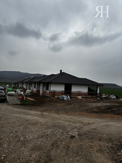 NA PREDAJ bungalovy - JELŠOVCE a MERAŠICE