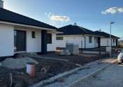 Posledný bungalov na predaj - Jelšovce - fotografia 2