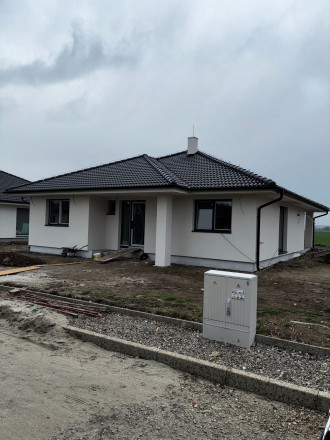 NA PREDAJ bungalovy - JELŠOVCE a MERAŠICE - fotografia 1