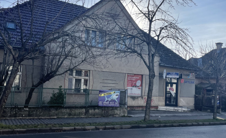 Na predaj 4- izbový podkrovný RODINNÝ dom na ul. Fraňa Mojtu v Nitre - fotografia 4