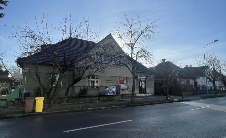 Na predaj 4- izbový podkrovný RODINNÝ dom na ul. Fraňa Mojtu v Nitre - fotografia 7